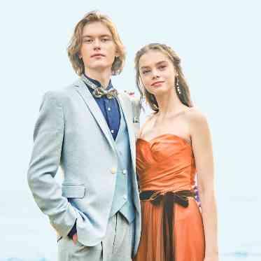 コオリナ・チャペル・プレイス・オブ・ジョイ / ワタベウェディング リゾートウェディングのための理想的なドレス