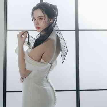 ブルーアステール / ワタベウェディング リゾートウェディングのための理想的な衣裳