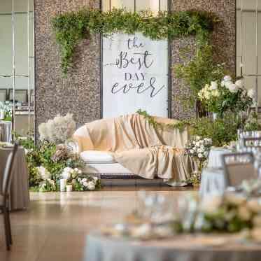 KASANE HIKARI ソファーコーデもおすすめ