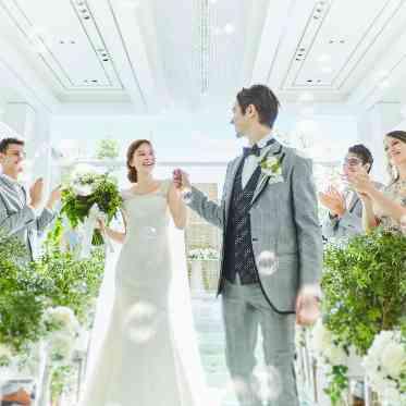 ラグナヴェール 金沢 拍手とバブルに彩られた、幸せに満ちた退場シーン