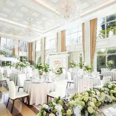 ラグナヴェール 金沢 上品に、華やかに。憧れを叶えるラグジュアリーな会場