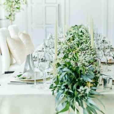 ラグナヴェール 金沢 ゲストに心地よさを贈る、洗練のウェディングスタイル