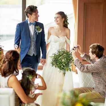 ラグナヴェール 金沢 大切な人たちに囲まれて歩む、ぬくもりある入場シーン