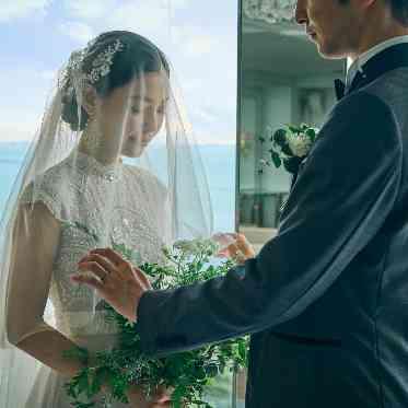 浜名湖オーベルジュ キャトルセゾン 絶景をバックにベールアップを