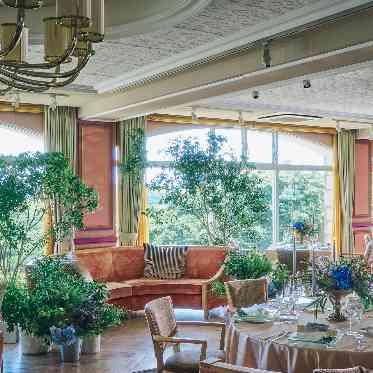 浜名湖オーベルジュ キャトルセゾン 窓一面から入る自然光