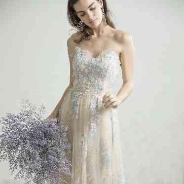 浜名湖オーベルジュ キャトルセゾン 人生でたった一度のセレモニーの中で身を包む一着のドレス