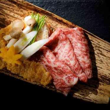 アネーリ大宮（旧：ヴィラ・デ・マリアージュさいたま） 和牛と旬菜の杉板焼き 風味豊かな味噌仕立て