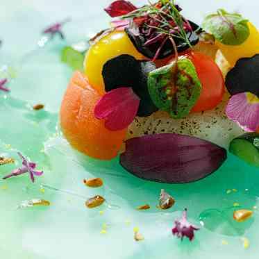 アネーリ大宮(旧:ヴィラ・デ・マリアージュさいたま) 色鮮やかな野菜と魚介のマリネ プロヴァンスのハーブとオリーブの香り