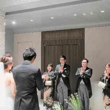 L2126 ドレスアップした新郎新婦様と親御様との初対面