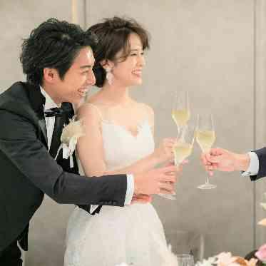 L2126 おふたりの結婚式を機に、久しぶりに顔を合わせることができたというゲストも