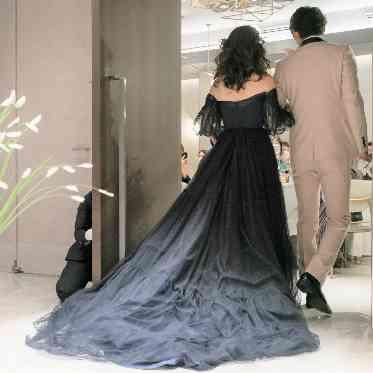 L2126 ゲストも色を予想しながら盛り上がるカラードレスでの再入場