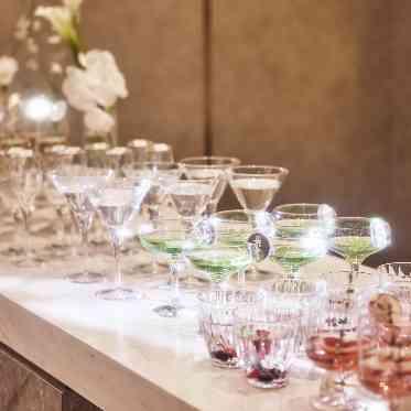 L2126 ふたりの世界に浸る、特別な時間の始まり