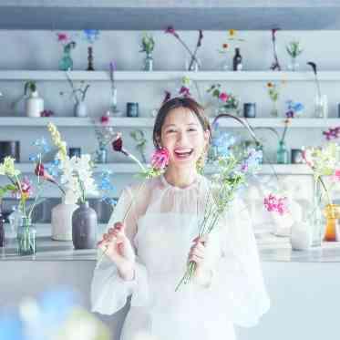 L2126 感性が花ひらく、表参道のアトリエ風ウエディング