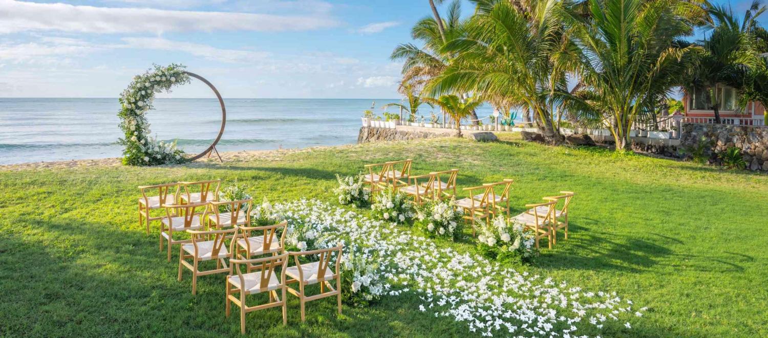 THE SURF POHAKUPUNA BEACH CLUB （ザ・サーフ ポハクプナ ビーチクラブ） 外観