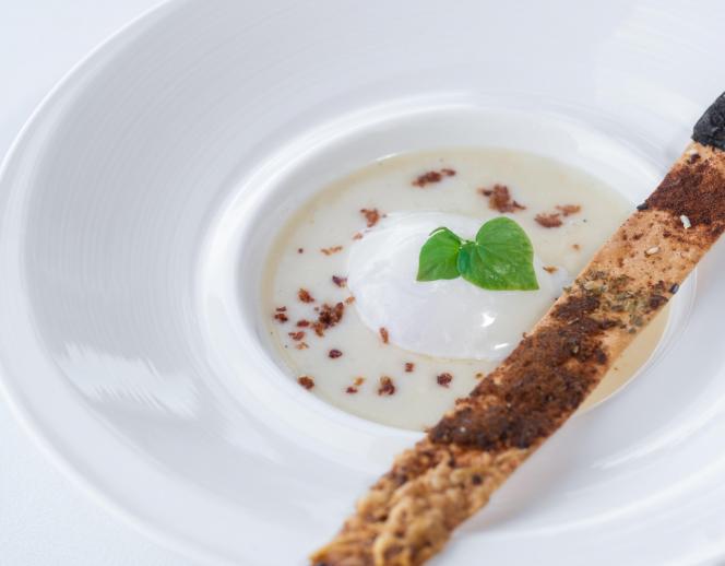 The Ocean Front Apurva Chapel （ジ オーシャンフロント アプルヴァ チャペル） 料理