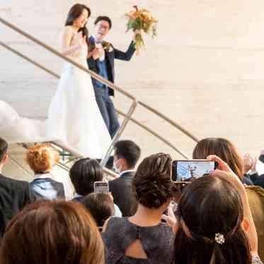 JASMAC YAKUMO(ジャスマック八雲) 階段からの入場シーンはゲストも大喜び