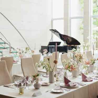 JASMAC YAKUMO(ジャスマック八雲) 正餐スタイルは70名様迄対応可能