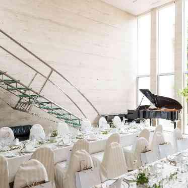 JASMAC YAKUMO（ジャスマック八雲） 自然光豊かなメインスペース