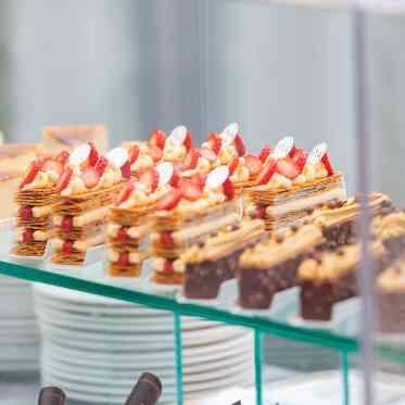 JASMAC YAKUMO（ジャスマック八雲） モンサンクレールのスイーツブッフェは全国でもジャスマック八雲だけ。