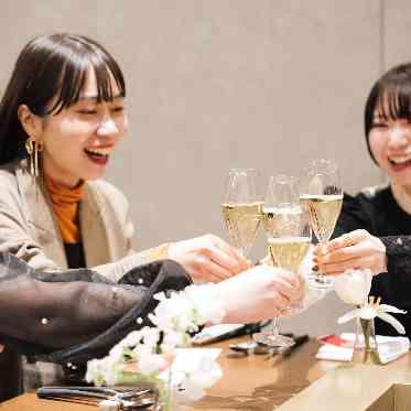 CRAZY GRANDE MAISON 各テーブル専任のコンシェルジュがいます