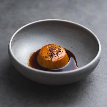 CRAZY GRANDE MAISON センターキッチンでの、季節を活かしたライブキュイジーヌ。