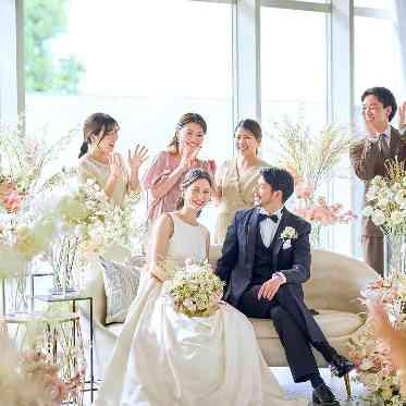 THE SURF SEASIDE TERRACE（ザ・サーフ シーサイドテラス） ゲストと近い距離感を実現。光溢れる空間で写真映えも抜群