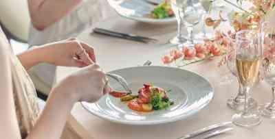 THE SURF SEASIDE TERRACE（ザ・サーフ シーサイドテラス） 披露宴会場