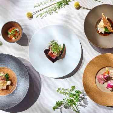 THE SURF SEASIDE TERRACE（ザ・サーフ シーサイドテラス） 厳選した食材を使用した、特別な一皿。