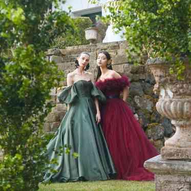 THE SURF SEASIDE TERRACE（ザ・サーフ シーサイドテラス） 人生で1番輝く日。トレンドデザインや王道スタイル、個性派ドレスなど多彩。