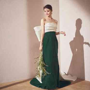 ベルクラシック神戸(THE BELLCLASSIC KOBE) 《ドレス》