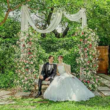 会場装花はおふたりのご結婚式に合わせたフルオーダーメイド*