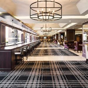 シェラトン・グランデ・トーキョーベイ・ホテル 【THE CLUB Fuji】シックでモダンな専用ホワイエ☆