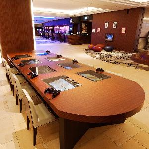 シェラトン・グランデ・トーキョーベイ・ホテル 【ホテルロビー】ロビーにはゲームコーナーが!早く到着したゲストに人気です☆