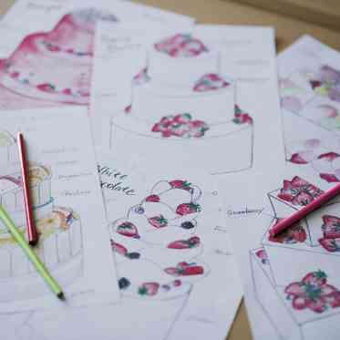 シェラトン・グランデ・トーキョーベイ・ホテル オリジナルケーキの創作も可能。ご希望のイメージをお聞かせください☆