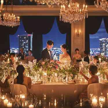 リーガロイヤルホテル大阪 ヴィニェット コレクション 17時頃からの披露宴は特におススメ。夕日~夜景まで楽しめます
