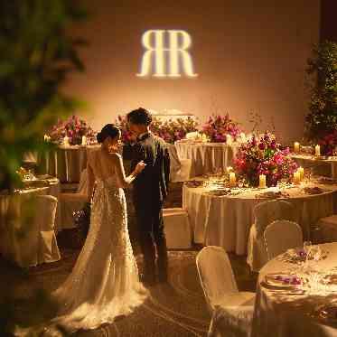 リーガロイヤルホテル大阪 ヴィニェット コレクション ドレスは後ろ姿もポイント