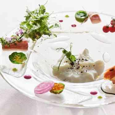 ヴェルミヨンバーグ名古屋 ●BRASSグループ 色鮮やかなオードブル