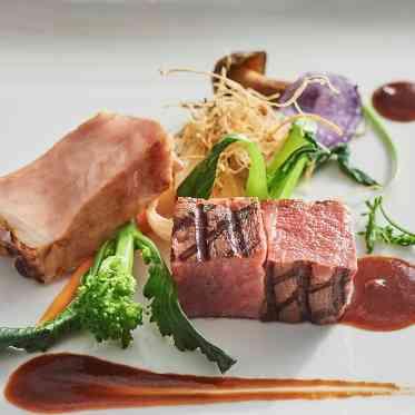 ヴェルミヨンバーグ名古屋 ●BRASSグループ フルオープンキッチンから出来立てをお届けします