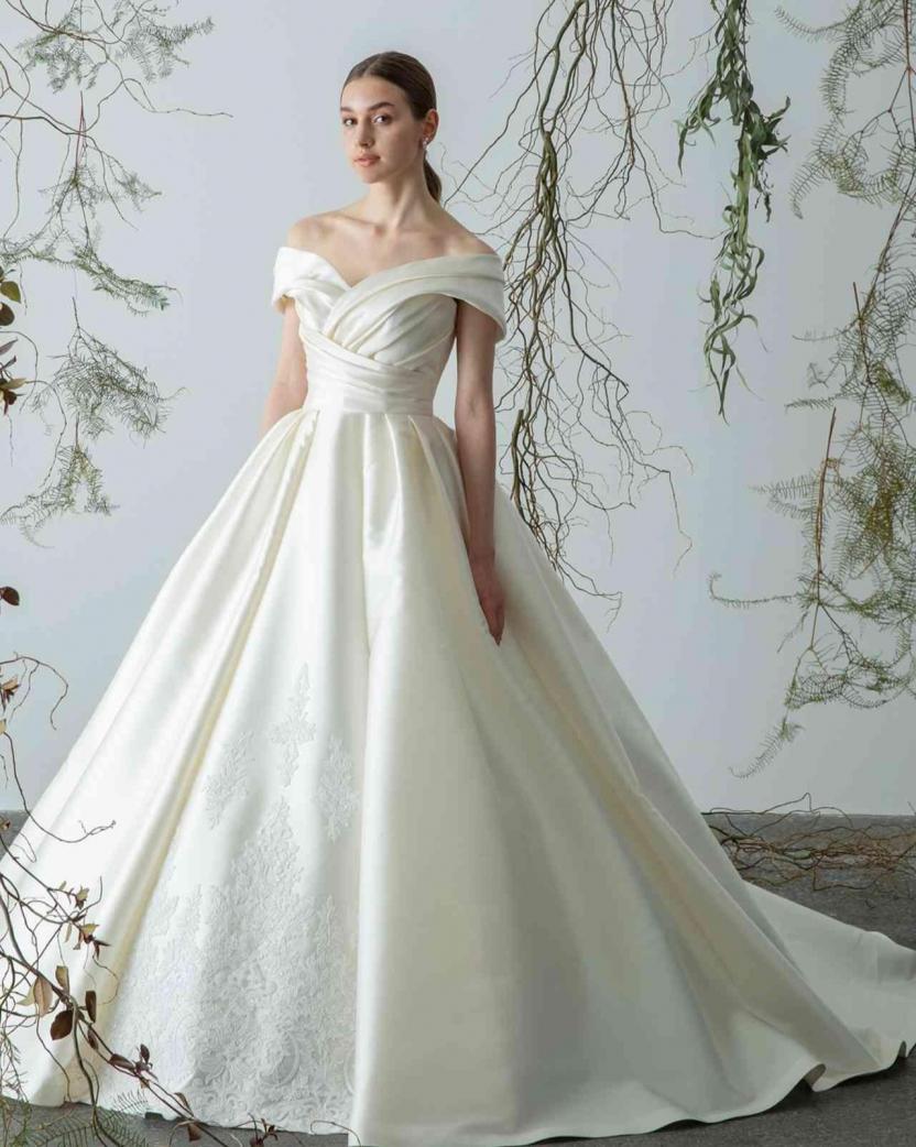 THE STYLE ドレス・衣装