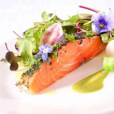 アーフェリーク迎賓館(岐阜)/テイクアンドギヴ・ニーズウェディング 彩り豊かな一品