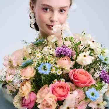 アーフェリーク迎賓館(岐阜)/テイクアンドギヴ・ニーズウェディング ドレス