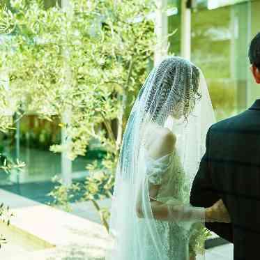 AMANDAN TERRACE(アマンダンテラス) バージンロードを1歩ずつ歩くごとに想い出がよみがえる