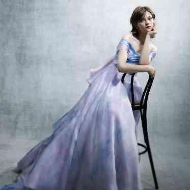 誰よりも花嫁目線に立って、最良の一日に似合い、あなたらしさを表現できるドレスを。