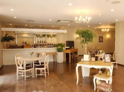 メゾン・ド・ラ・クール Maison de la Cour（旧 ヴィラデマリアージュ高崎） ロビー・控室