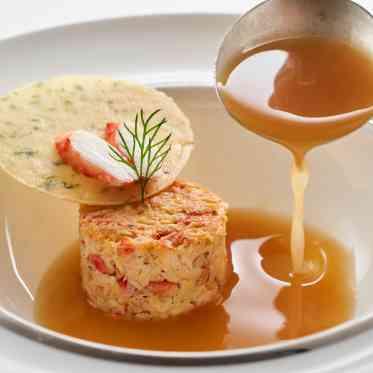 蟹のセルクルとスープ ド ポワソン