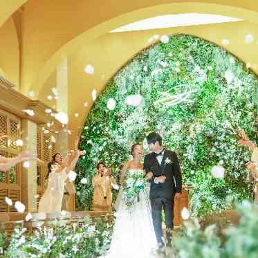 ニーズ宇都宮 by T&G WEDDING(旧 アーカンジェル迎賓館 宇都宮) 木の温もりを感じるチャペル。ゲストの笑顔を近くで感じて