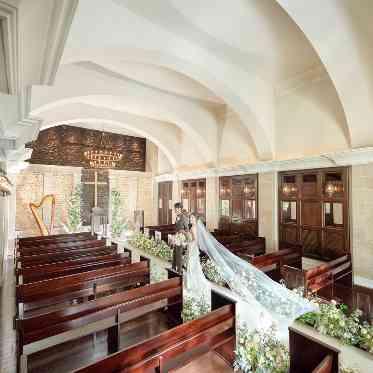 ウッド調の洗練された落ち着いた雰囲気と人気