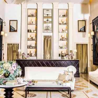 ヴィクトリアハウスのロビー