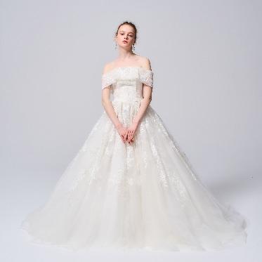 アーカンジェル迎賓館（宇都宮）/テイクアンドギヴ・ニーズウェディング ウェディングドレス