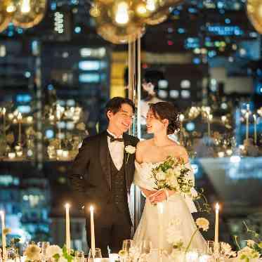 ホテルオークラ京都 高さ60mに位置するスカイバンケット「アポロン」で肩肘はらないウエディングを。